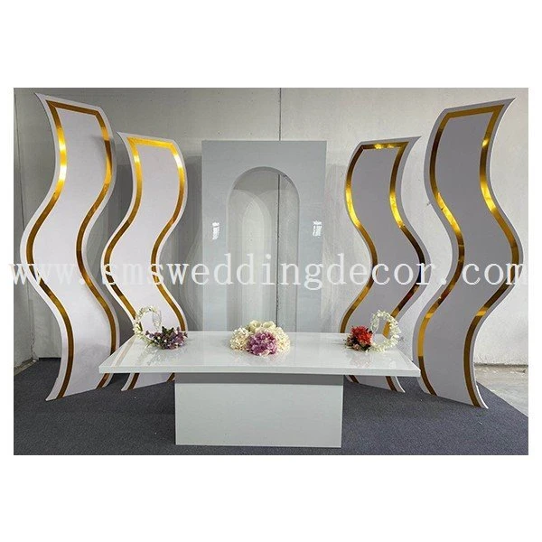 white arch backdrop