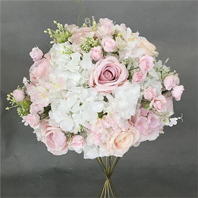 Ipak gulli to'y markazlari