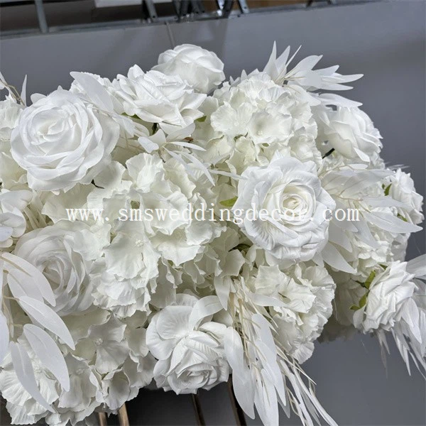 wedding white flower centerpieces