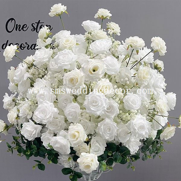 table centerpieces with roses